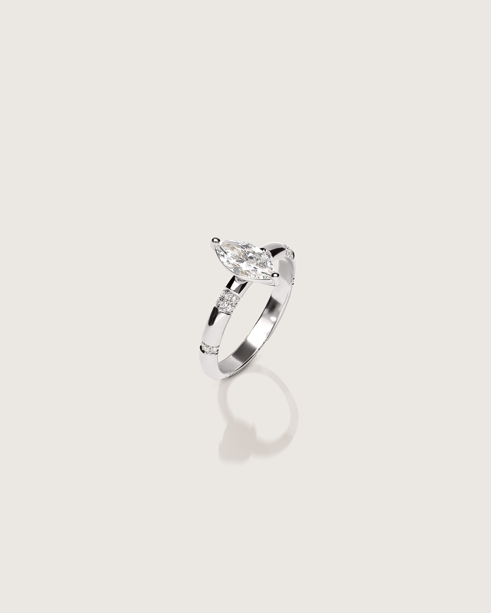 EO_Core_Ring_Andrea_0,7ct_WhiteDiamond_ZuluMini_White_FantasyBrown_Collection_LoRes