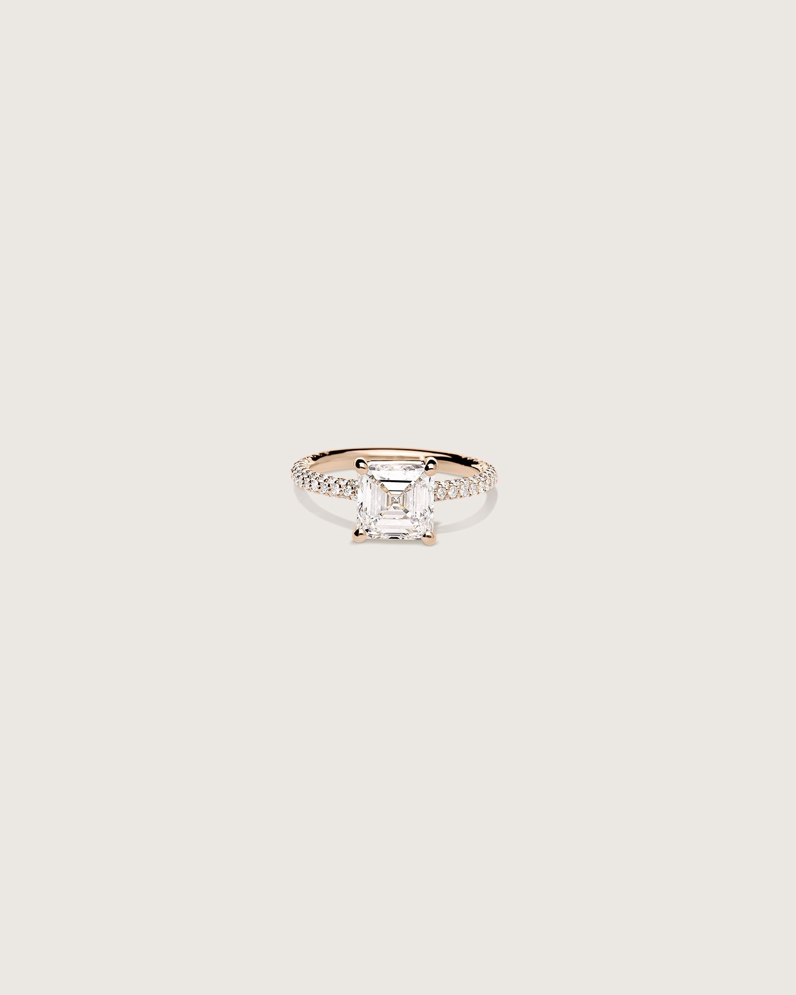 EO_Core_Ring_Asscher_2,55ct_WhiteDiamond_Bombe_Yose_FrontBrown_Collection_LoRes
